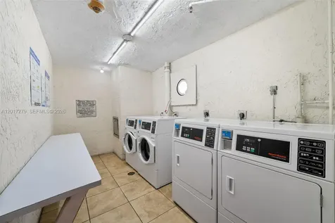 4801 NW 7th Street Miami FL 33126