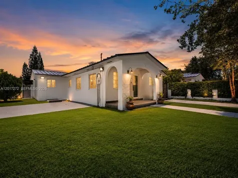 1900 SW 24th Street Miami FL 33145