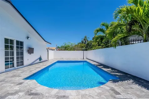 1900 SW 24th Street Miami FL 33145