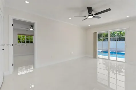 1900 SW 24th Street Miami FL 33145