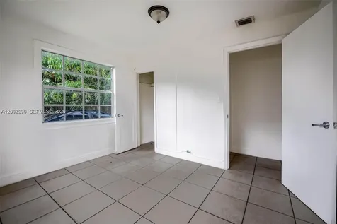 2800 SW 16th Terrace Miami FL 33145