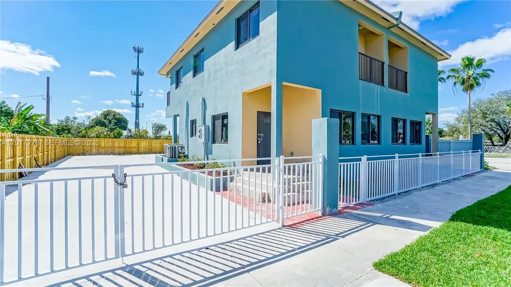 2190 NW 96th Terrace Miami FL 33147