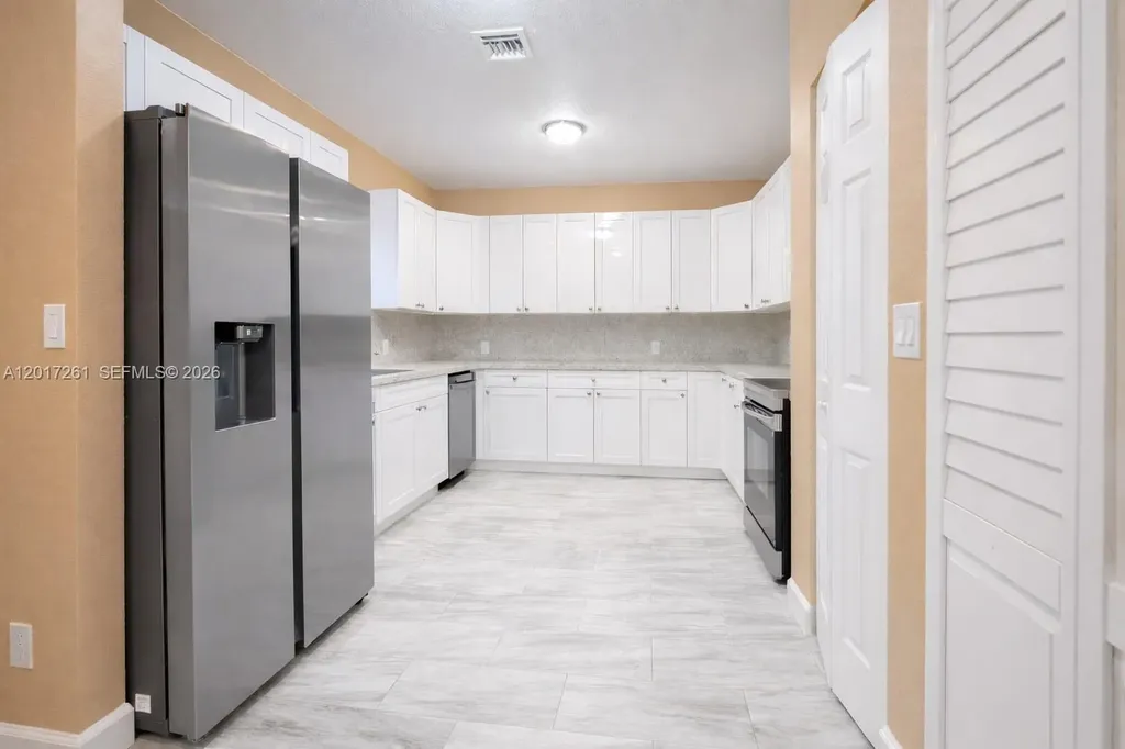 1015 NW 8th Avenue Fort Lauderdale FL 33311
