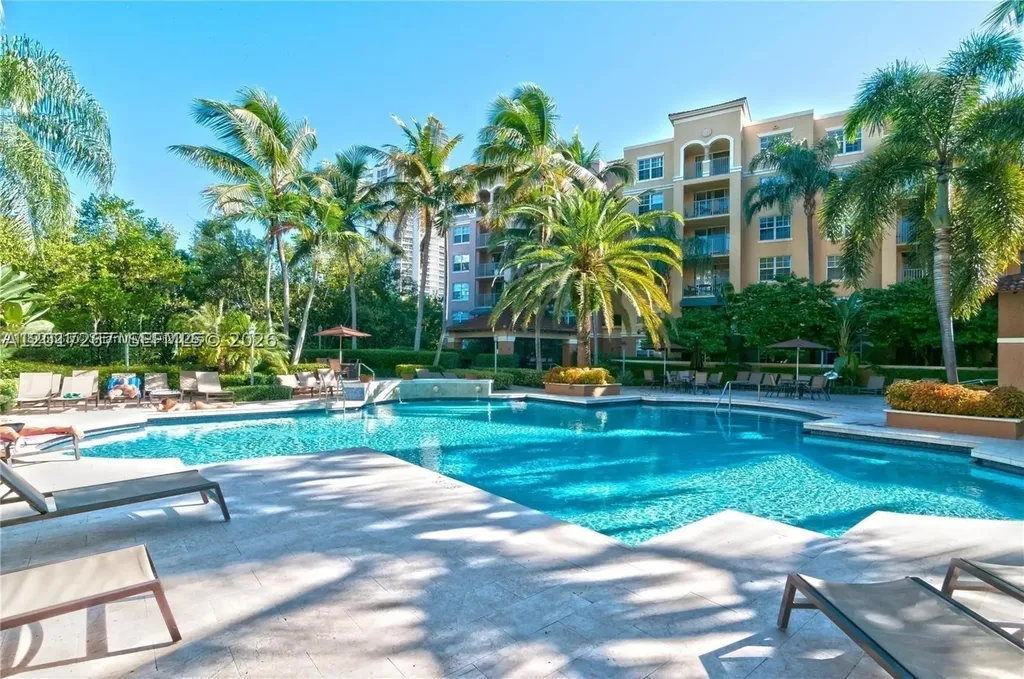 19555 E Country Club Drive Aventura FL 33180