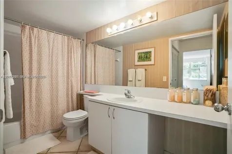 19555 E Country Club Drive Aventura FL 33180