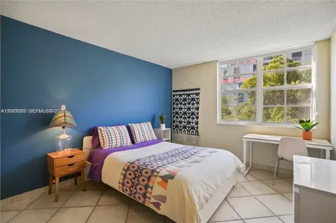 19555 E Country Club Drive Aventura FL 33180