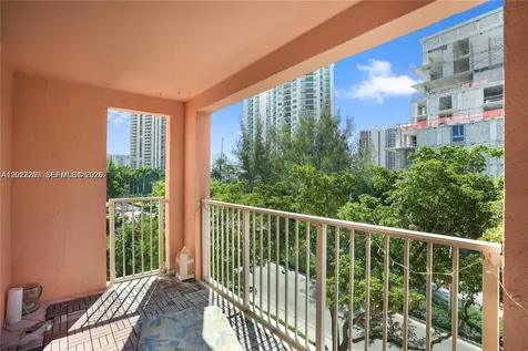 19555 E Country Club Drive Aventura FL 33180