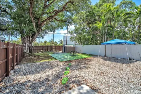 1550 NE 131st Lane North Miami FL 33161