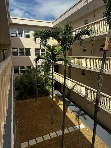 410 SE 2nd Street Hallandale Beach FL 33009