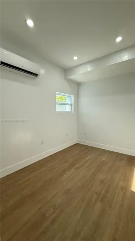 211 SW 10th Avenue Miami FL 33130