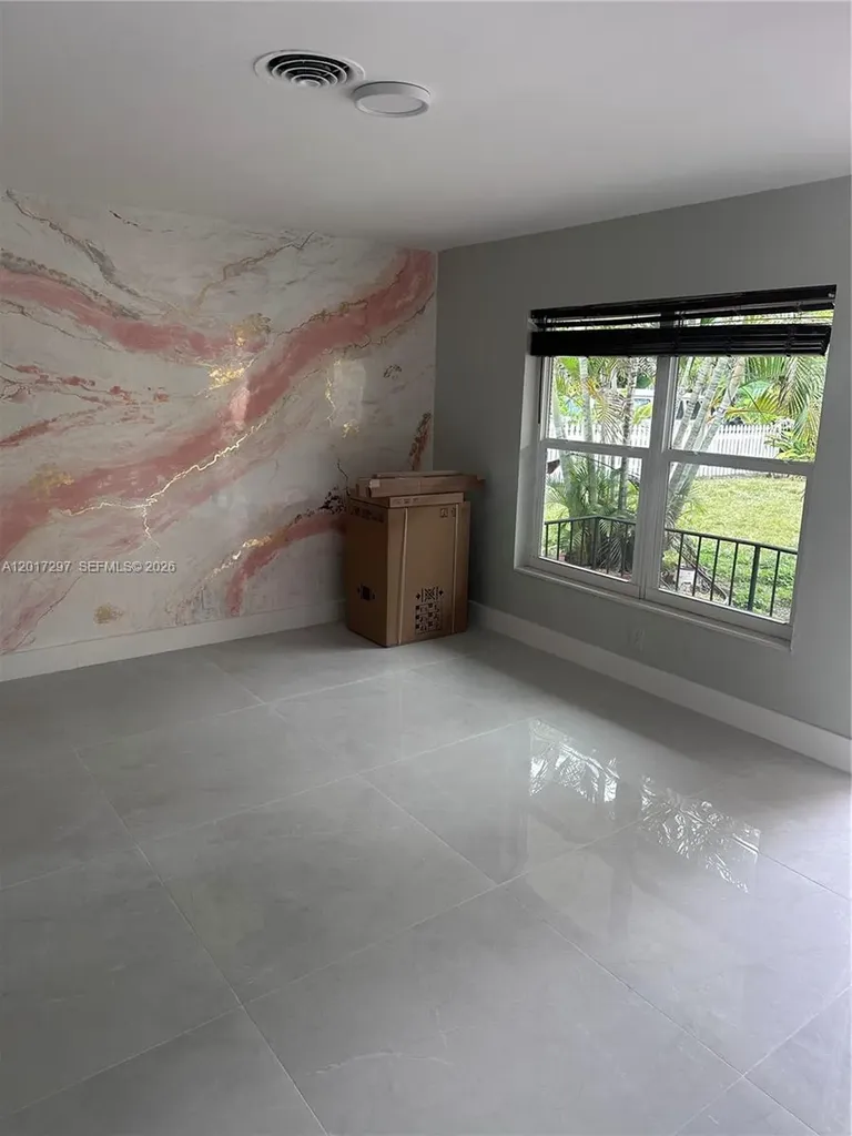 200 SE 19th Street Fort Lauderdale FL 33316