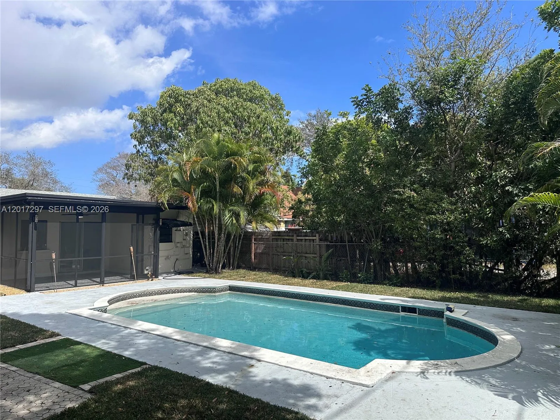 200 SE 19th Street Fort Lauderdale FL 33316