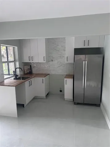 200 SE 19th Street Fort Lauderdale FL 33316