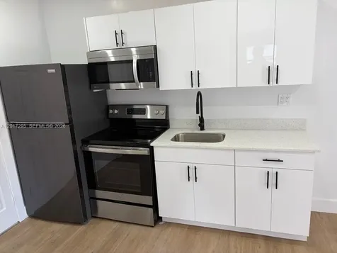 211 SW 10th Avenue Miami FL 33130