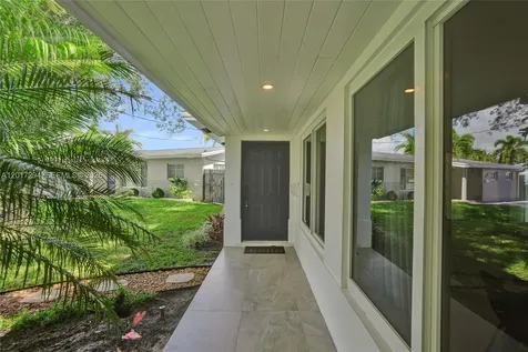 1821 NW 33rd Court Oakland Park FL 33309