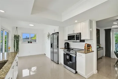 1821 NW 33rd Court Oakland Park FL 33309
