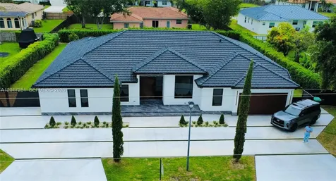 19880 SW 134th Avenue Miami FL 33177
