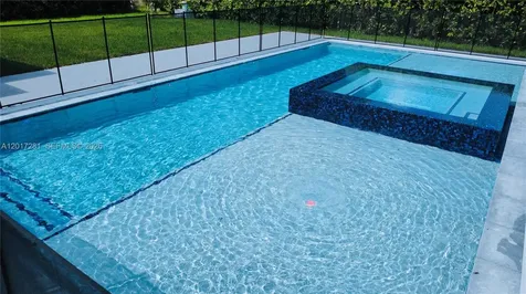 19880 SW 134th Avenue Miami FL 33177