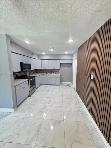 850 NW 113th Street Miami FL 33168