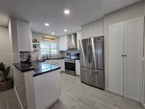 19 Chestnut Circle Cooper City FL 33026