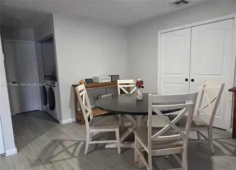19 Chestnut Circle Cooper City FL 33026