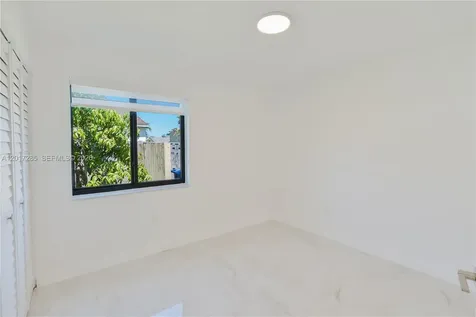 8340 NW 193rd Lane Hialeah FL 33015