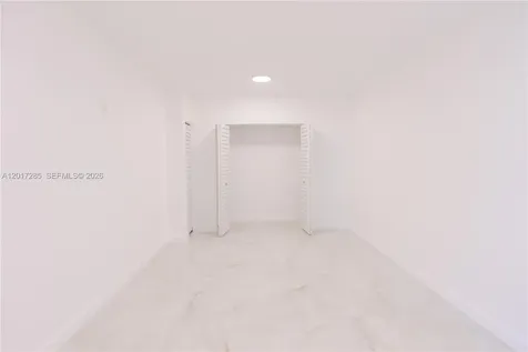 8340 NW 193rd Lane Hialeah FL 33015