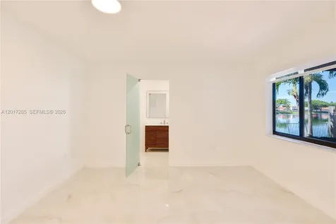8340 NW 193rd Lane Hialeah FL 33015