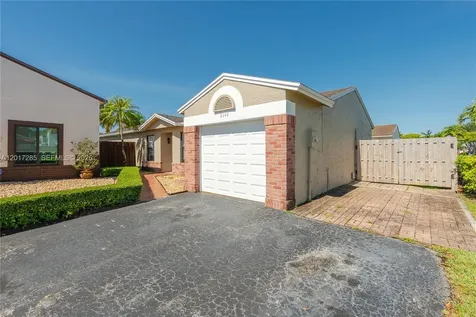 8340 NW 193rd Lane Hialeah FL 33015