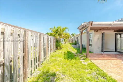 8340 NW 193rd Lane Hialeah FL 33015
