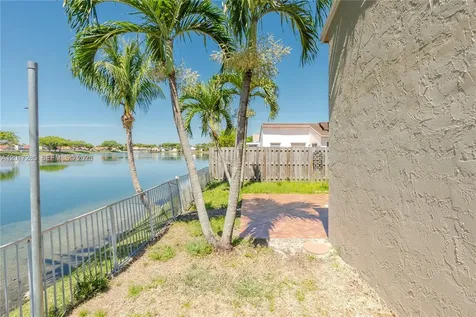 8340 NW 193rd Lane Hialeah FL 33015