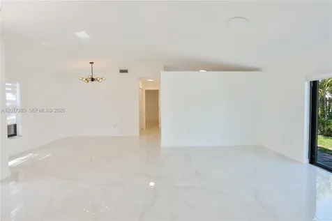 8340 NW 193rd Lane Hialeah FL 33015