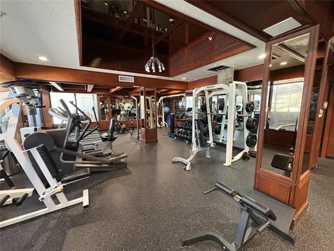 600 NE 36th Street Miami FL 33137