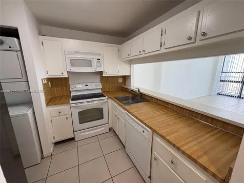 600 NE 36th Street Miami FL 33137