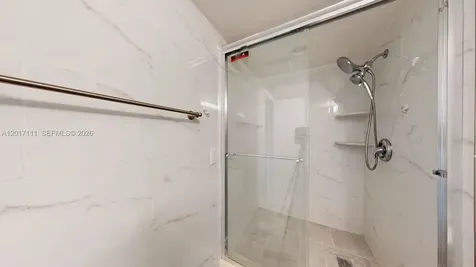 325 Wellington G West Palm Beach FL 33417