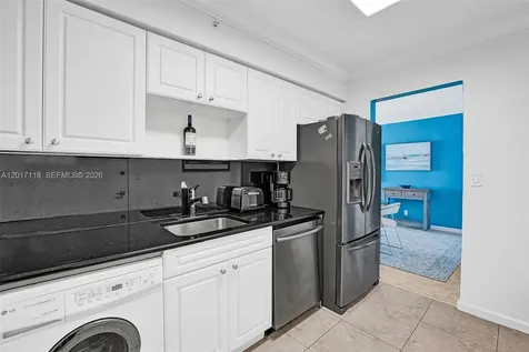 2501 S Ocean Drive Hollywood FL 33019