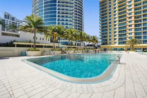 2501 S Ocean Drive Hollywood FL 33019