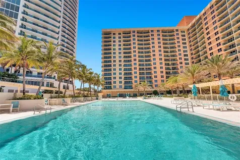 2501 S Ocean Drive Hollywood FL 33019
