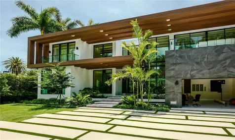 2520 Shelter Avenue Miami Beach FL 33140
