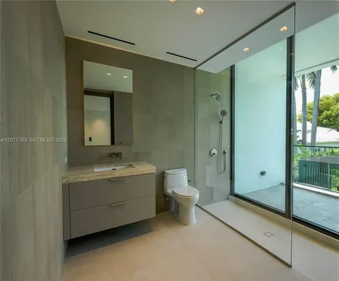 2520 Shelter Avenue Miami Beach FL 33140