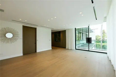 2520 Shelter Avenue Miami Beach FL 33140