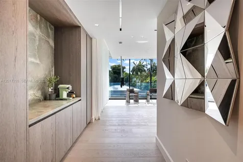 2520 Shelter Avenue Miami Beach FL 33140