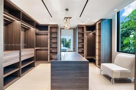 2520 Shelter Avenue Miami Beach FL 33140