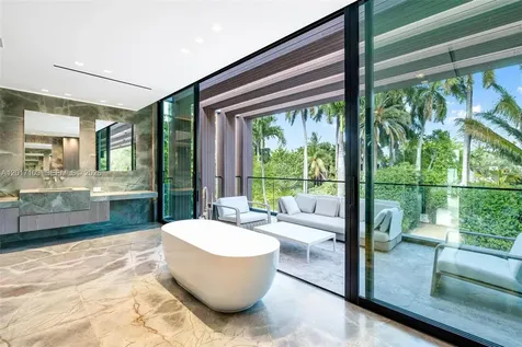 2520 Shelter Avenue Miami Beach FL 33140