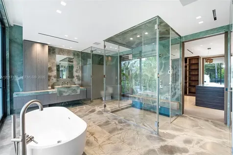 2520 Shelter Avenue Miami Beach FL 33140