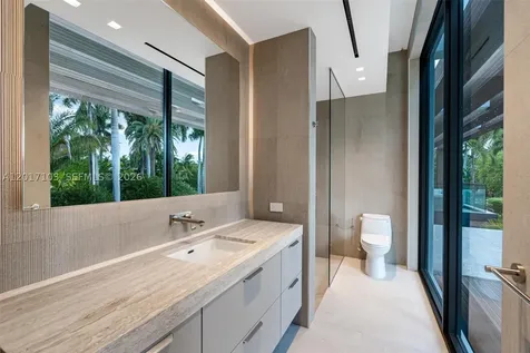 2520 Shelter Avenue Miami Beach FL 33140