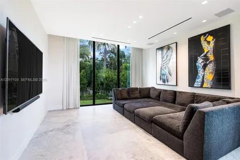 2520 Shelter Avenue Miami Beach FL 33140