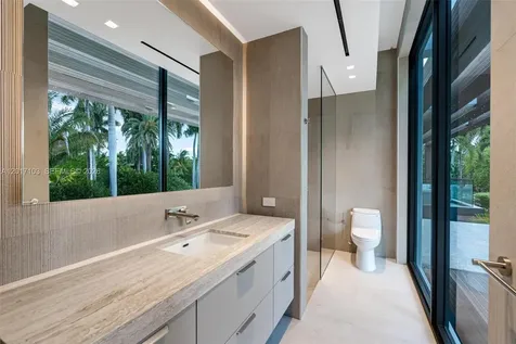 2520 Shelter Avenue Miami Beach FL 33140