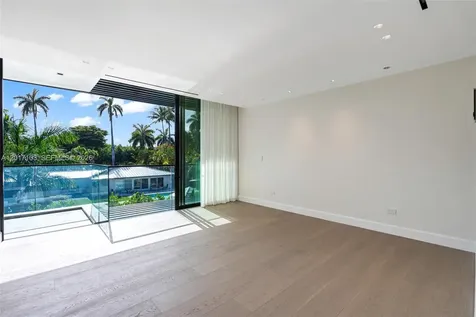 2520 Shelter Avenue Miami Beach FL 33140