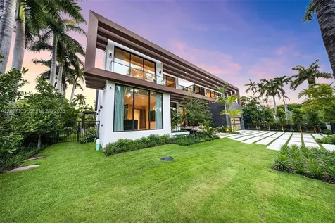 2520 Shelter Avenue Miami Beach FL 33140